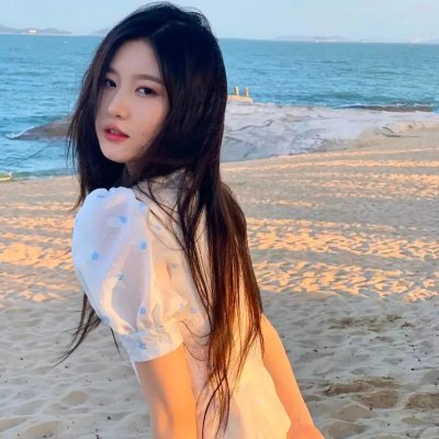黑暗中的两个人